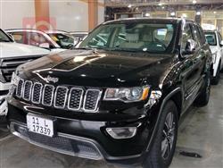 جیپ گراند شیرۆکی